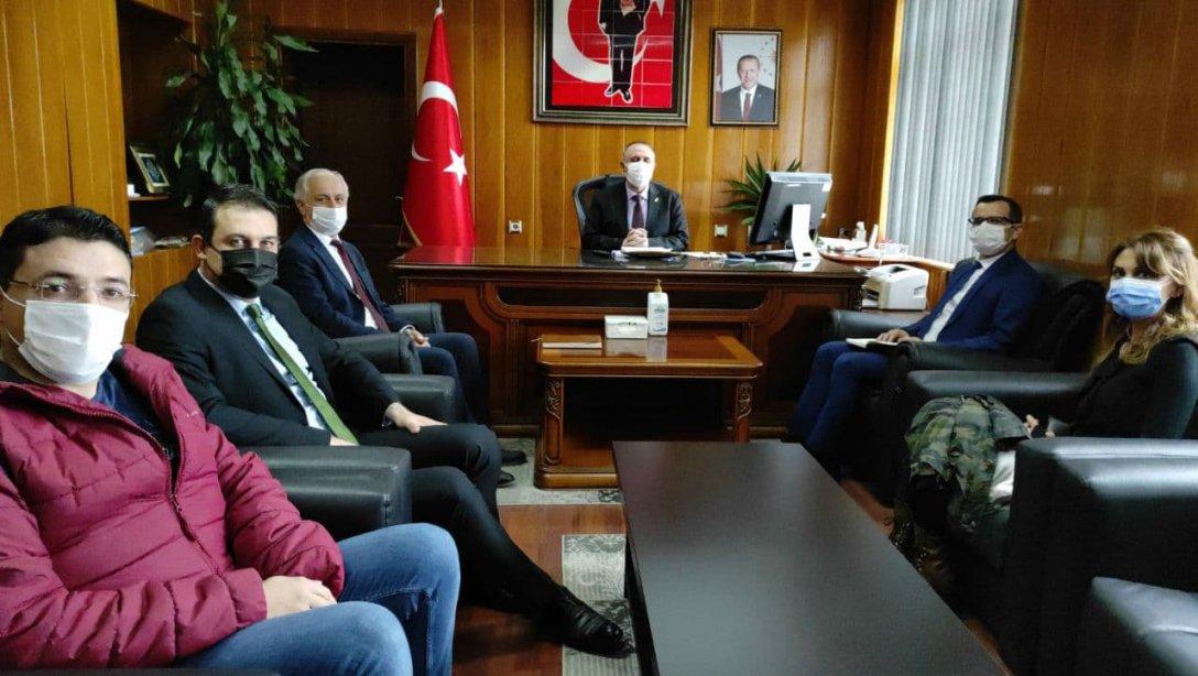 TUBİTAK Proje Ekibi ve Unesco Kulübü Öğretmen ve Öğrencileri Kaymakamımız Dr. Ahmet Naci HELVACI' yı Ziyaret Etti 